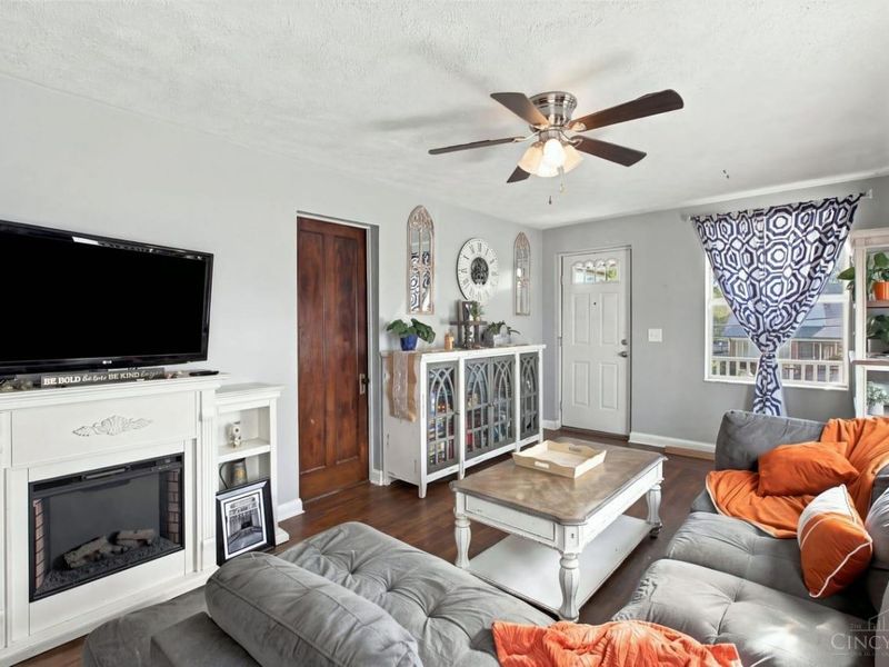4024 Saint Martins Place, Cincinnati, OH 45211 Photo 6