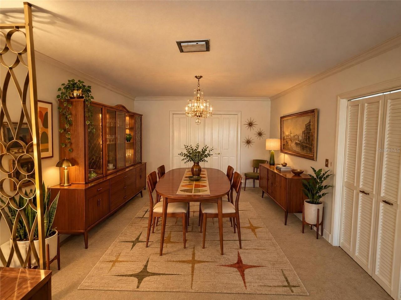 925 W Cimmeron Drive , Tampa, FL 33603 Photo