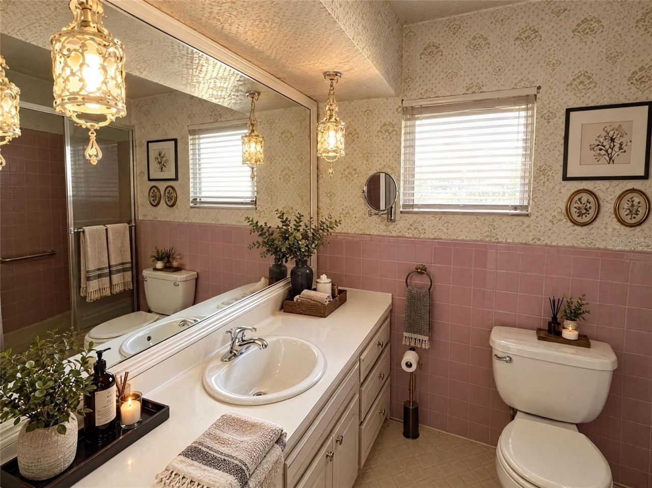 925 W Cimmeron Drive , Tampa, FL 33603 Photo