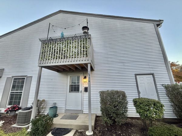 1677 Trowbridge Court , Unit A, Wheaton, IL 60189