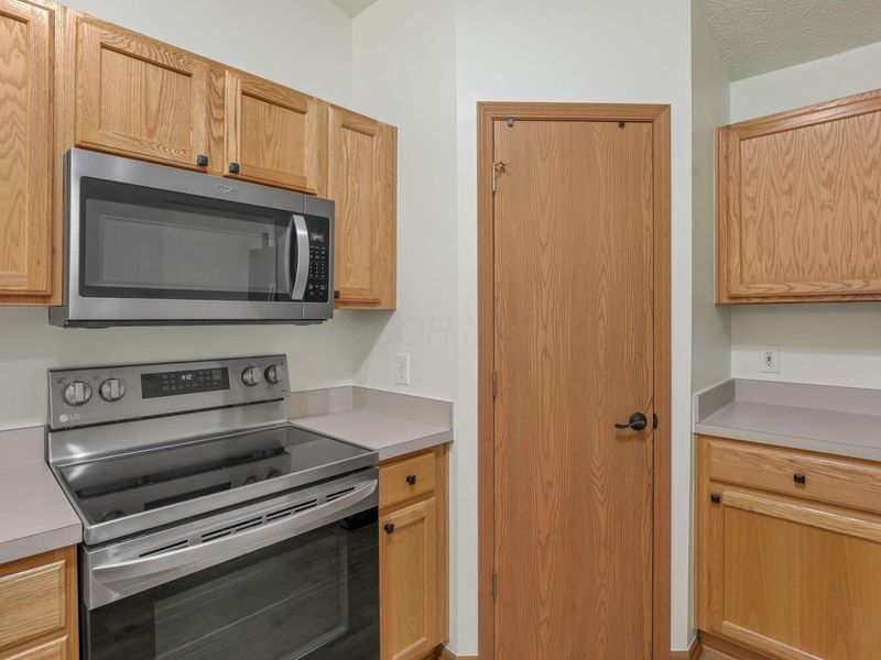1496 October Ridge Court , Columbus, OH 43223 Photo 9