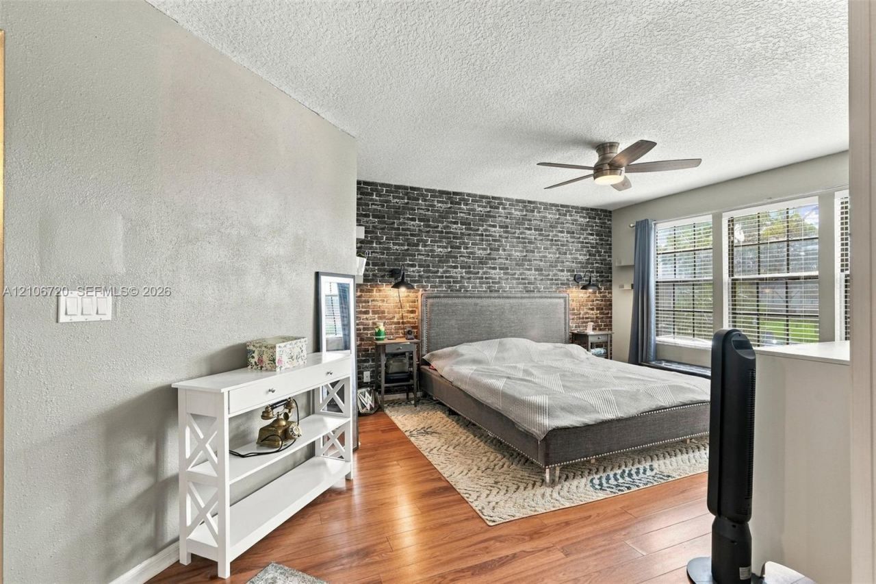 152 Weybridge Cir, Unit C, Royal Palm Beach, FL 33411 Photo