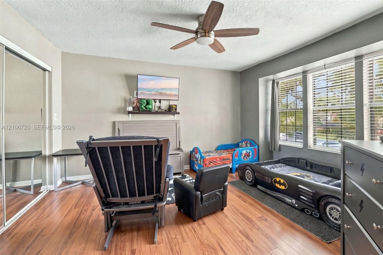 152 Weybridge Cir, Unit C, Royal Palm Beach, FL 33411 Photo