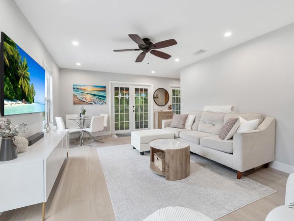 9207 SE Karin Street, Hobe Sound, FL 33455