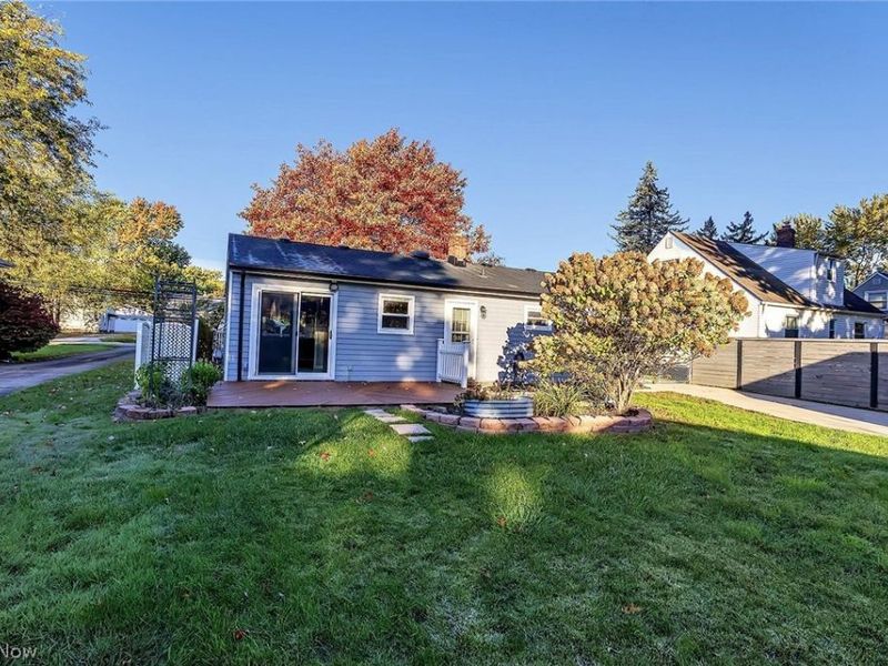 5573 Decker Road, North Olmsted, OH 44070 Photo 13