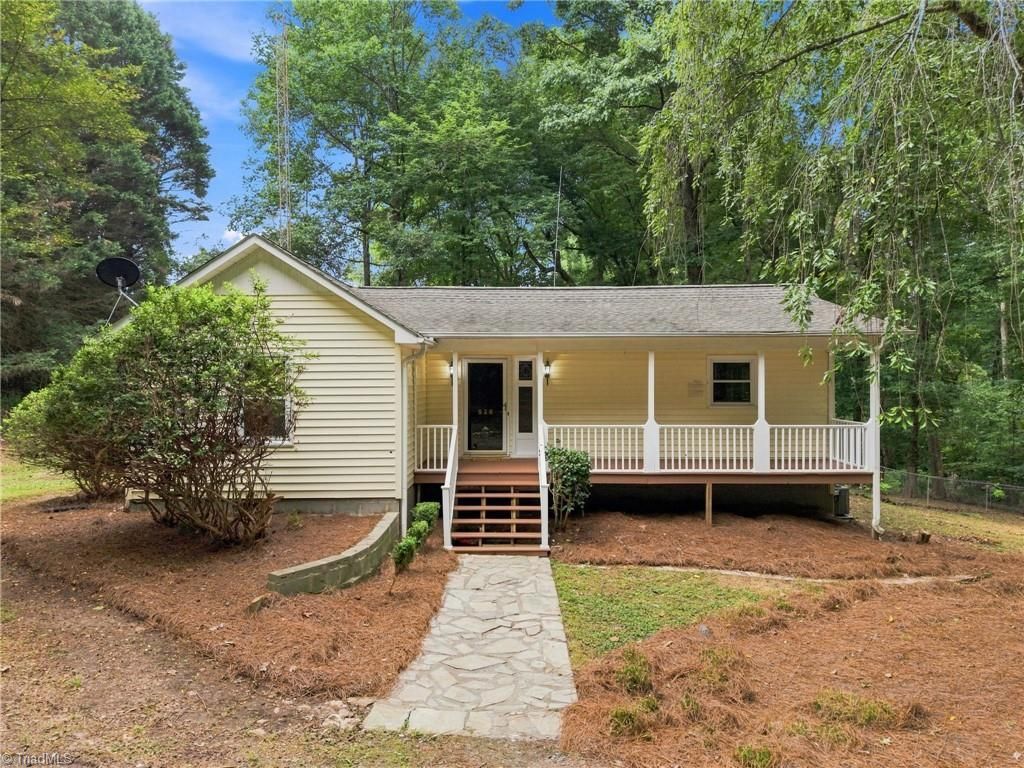 528 Wright Road, Kernersville, NC 27284 Main Photo