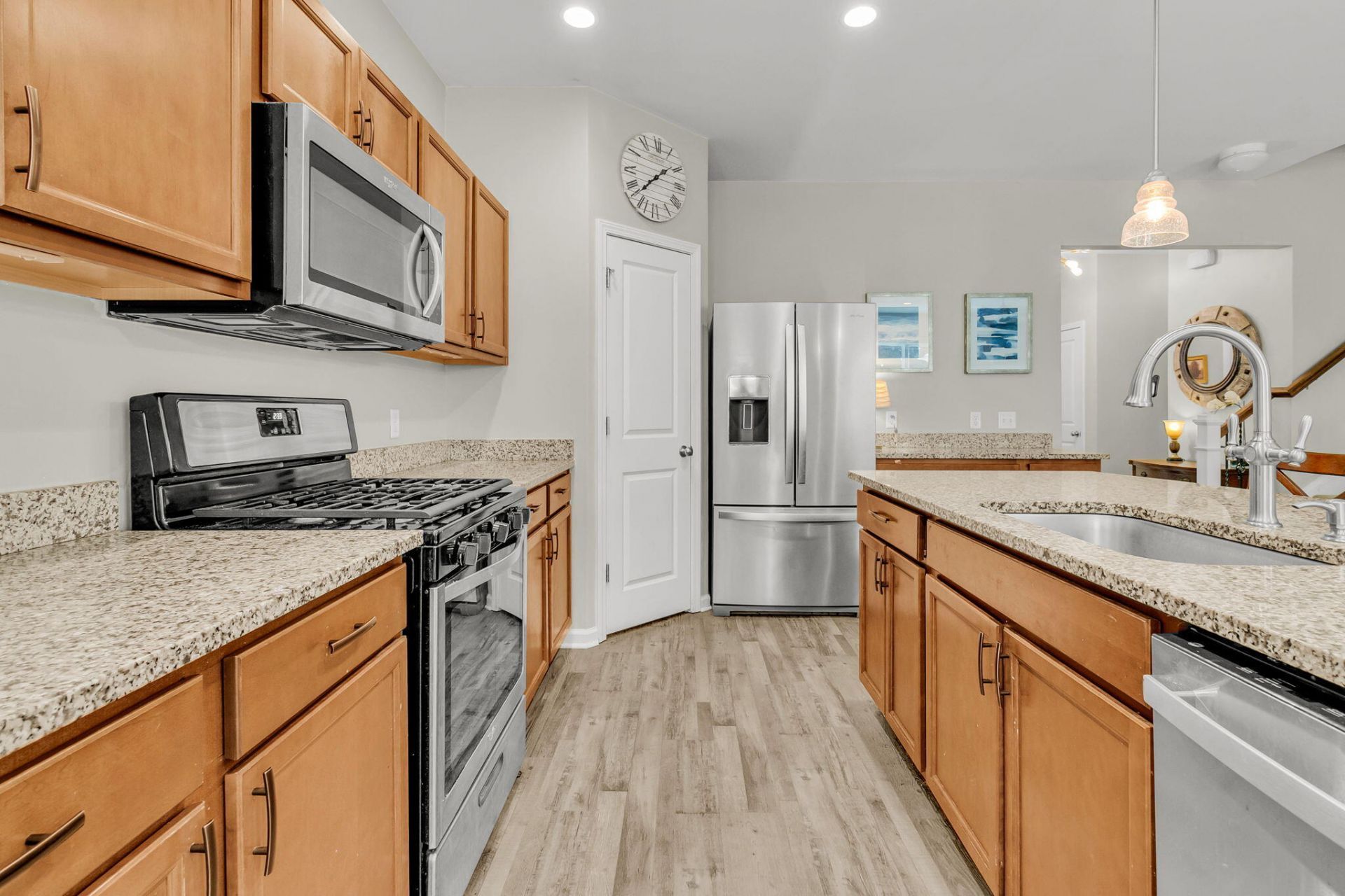 2045 Lanneau Lane Photo 12