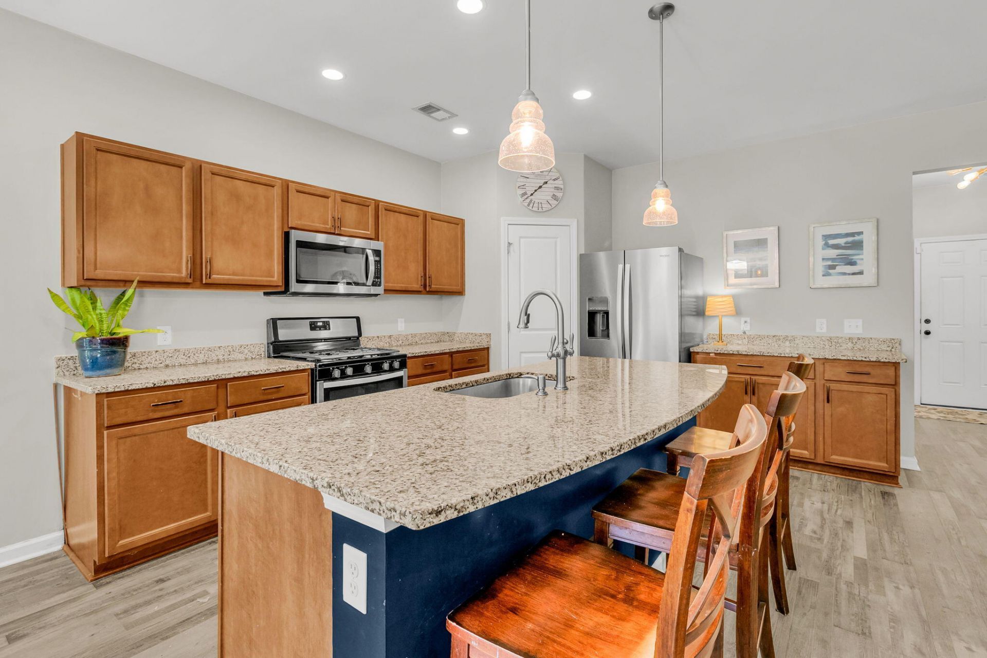2045 Lanneau Lane Photo 13