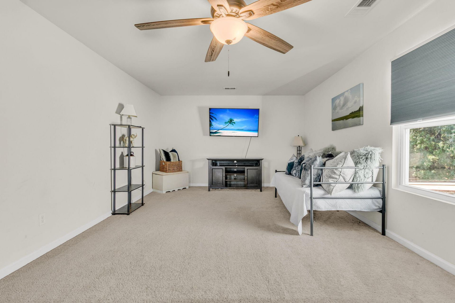 2045 Lanneau Lane Photo 24