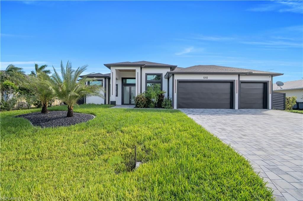 1312 SE 23rd St , Cape Coral, FL 33990 Photo