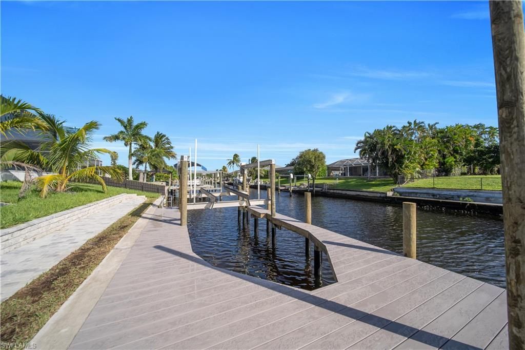 1312 SE 23rd St , Cape Coral, FL 33990 Photo