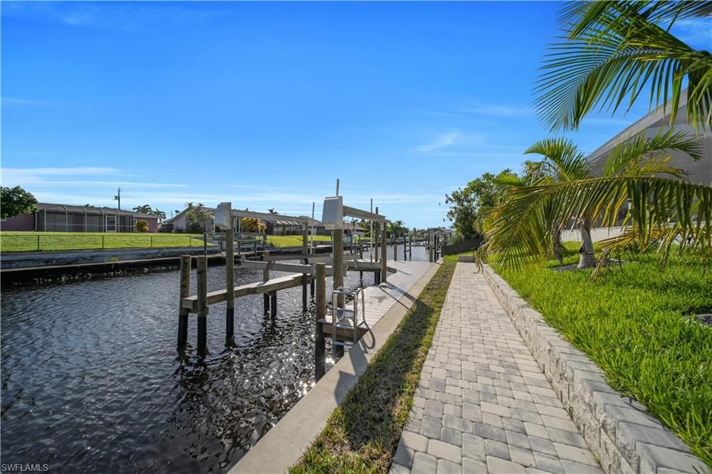 1312 SE 23rd St , Cape Coral, FL 33990 Photo