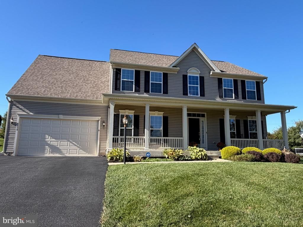 8570 DIAMOND RUN COURT, SEVEN VALLEYS, PA 17360