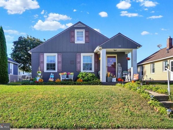 132 N 4TH STREET , MOUNT WOLF, PA 17347
