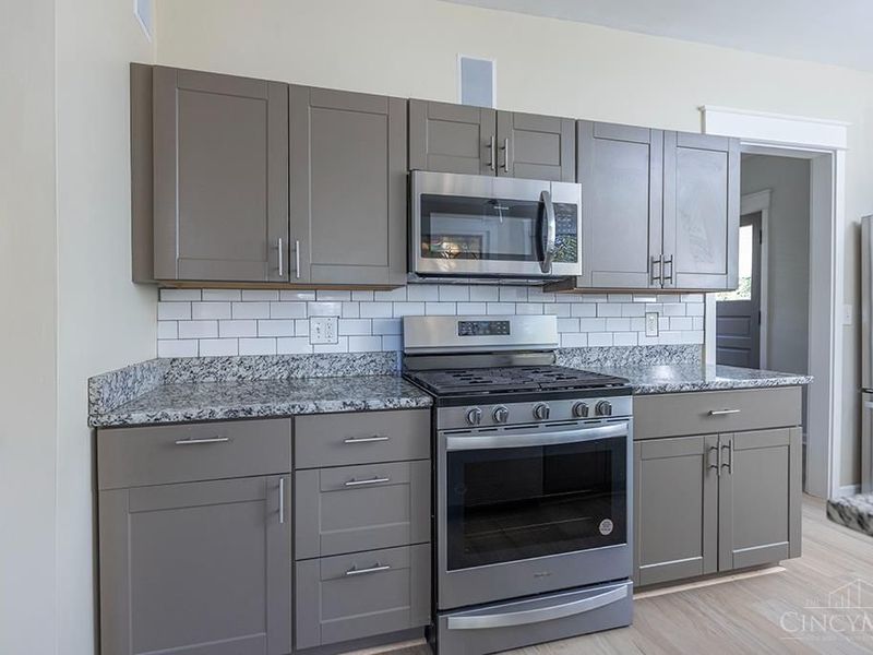 6688 Kennedy, Cincinnati, OH 45213 Photo 11