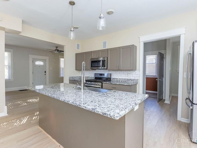 6688 Kennedy, Cincinnati, OH 45213 Photo 9