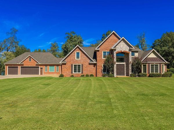152 FOX GLEN Trail, Hot Springs, AR 71913