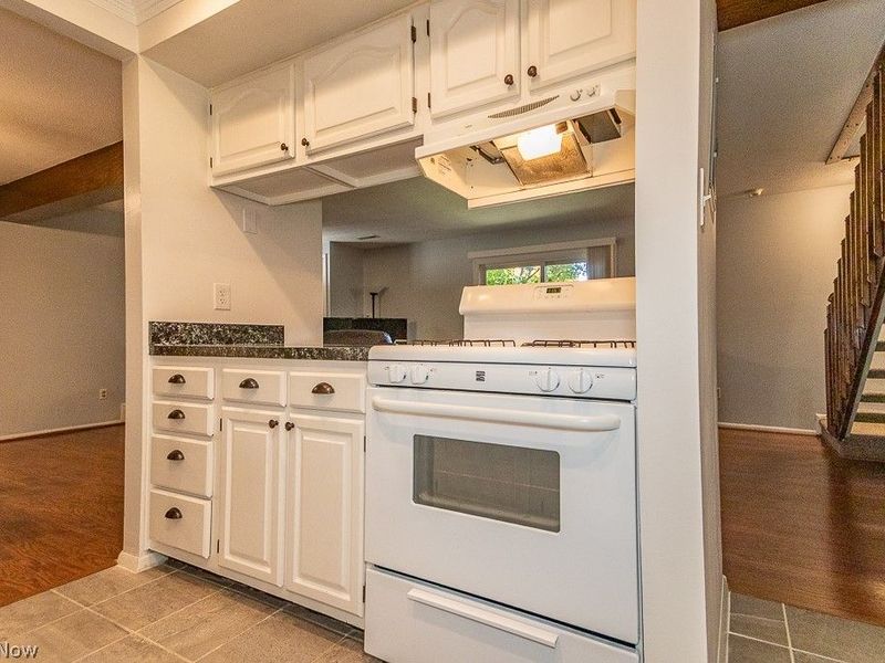 6813 Colonial Drive, Unit D, Mentor, OH 44060 Photo 5