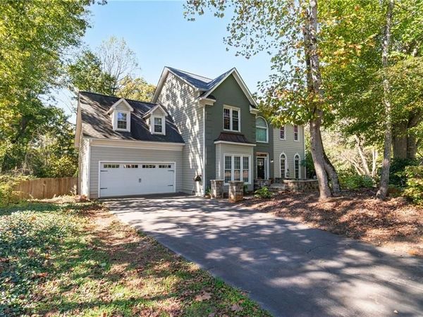 7590 Benwicke Court , Pfafftown, NC 27040