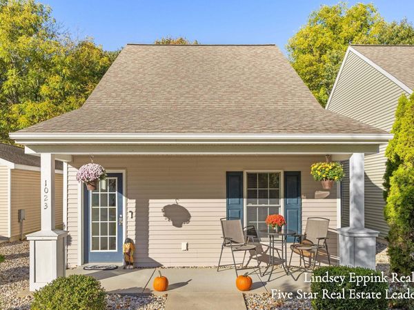 1023 Moreland Street, Grand Haven, MI 49417