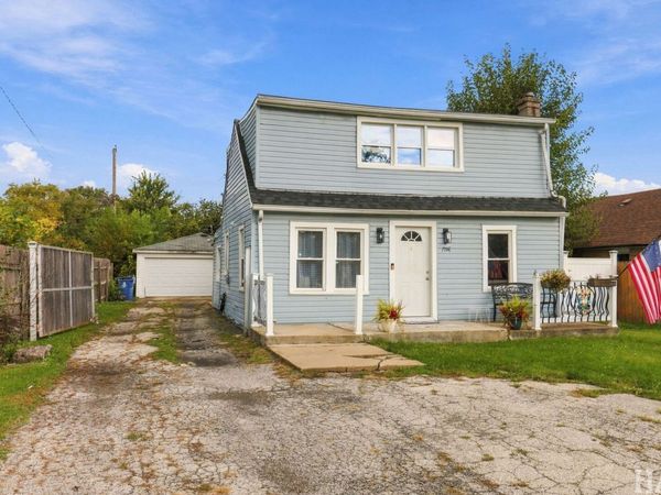 7118 W 74th Street, Chicago, IL 60638