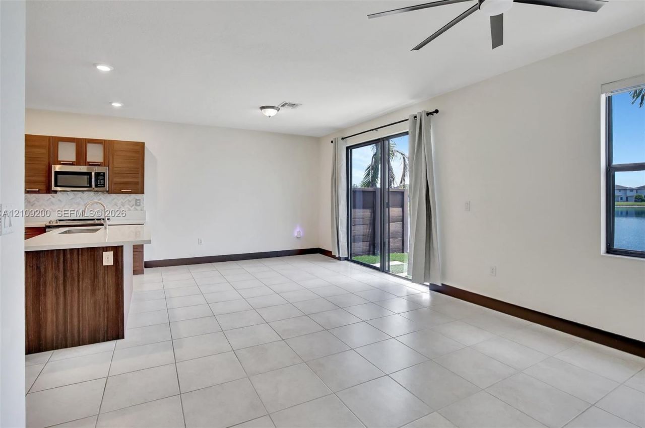 16011 NW 91st Ct , Miami Lakes, FL 33018 Photo