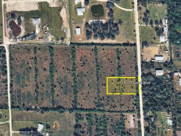 6171 GROVE BOULEVARD , PUNTA GORDA, FL 33982