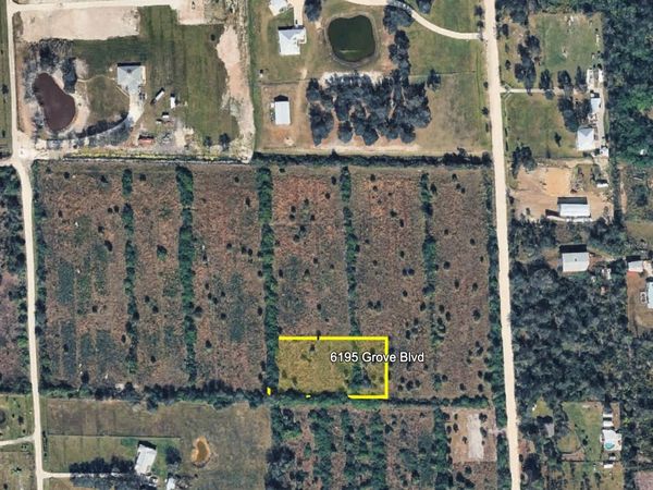 6195 GROVE BOULEVARD , PUNTA GORDA, FL 33982
