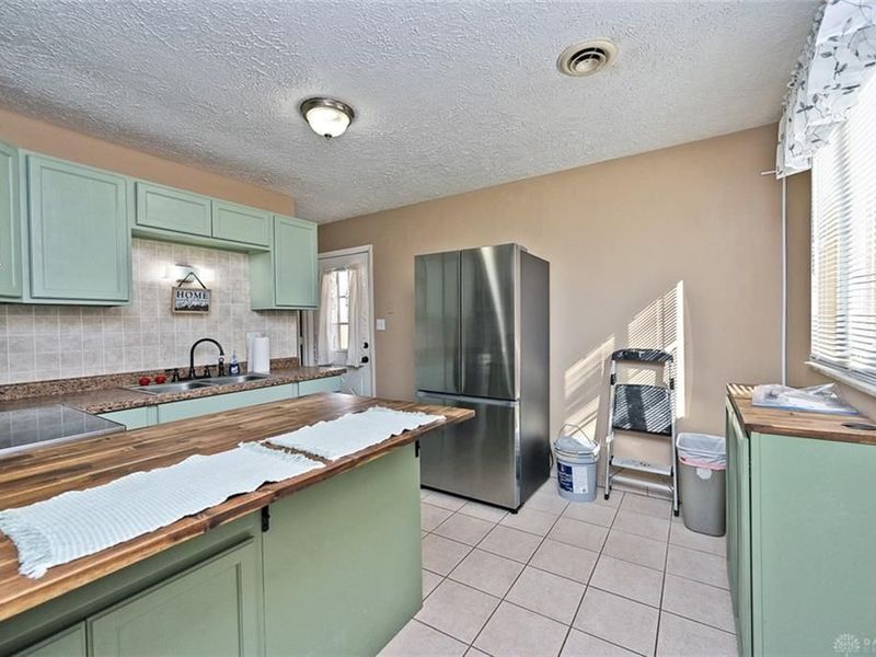 4709 Wire Drive, Dayton, OH 45414 Photo 10