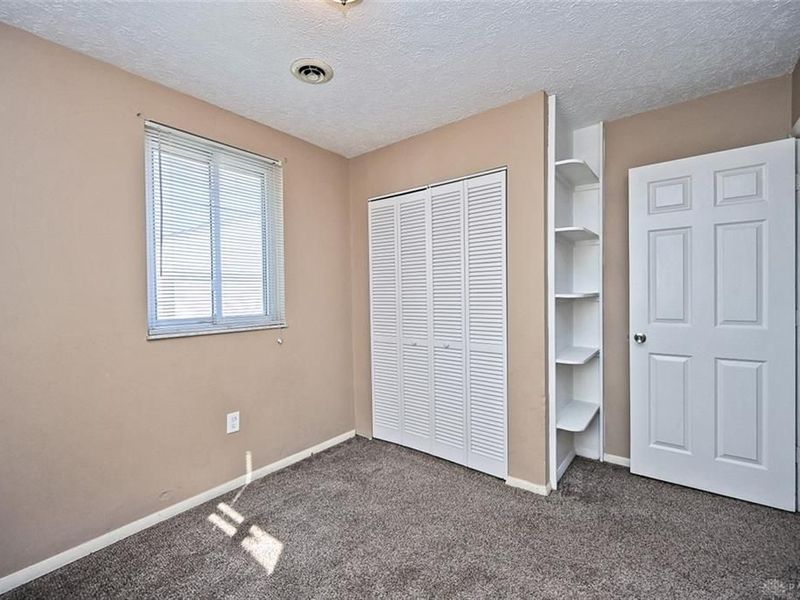 4709 Wire Drive, Dayton, OH 45414 Photo 22