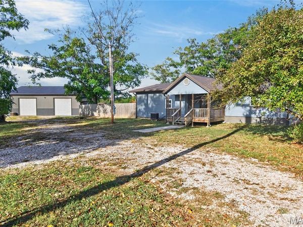 28990 Eden Lane , Lebanon, MO 65536