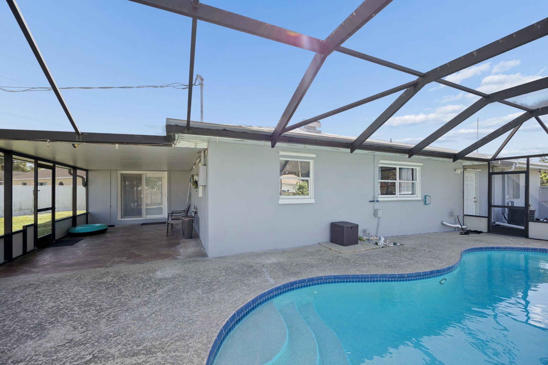 1101 SE Puritan Lane, Port Saint Lucie, FL 34983 Photo