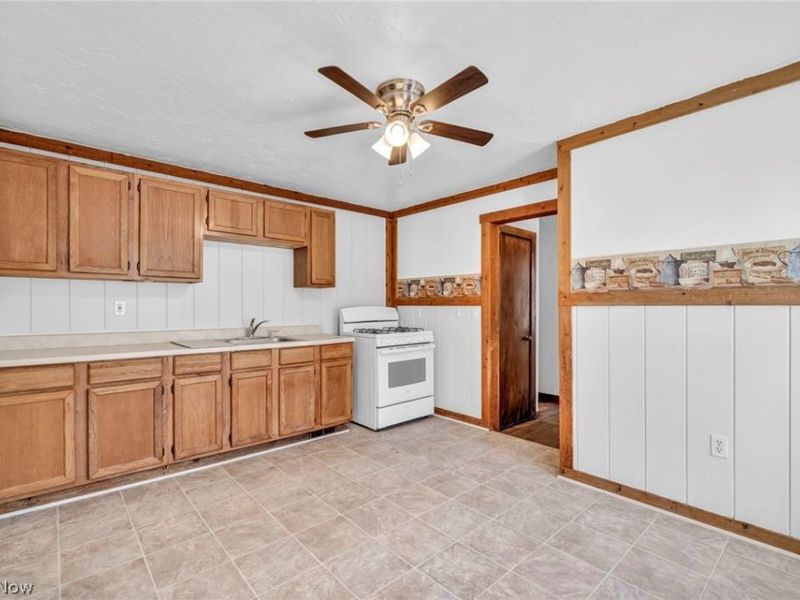 16319-16321 Arcade Avenue , Cleveland, OH 44110 Photo 17