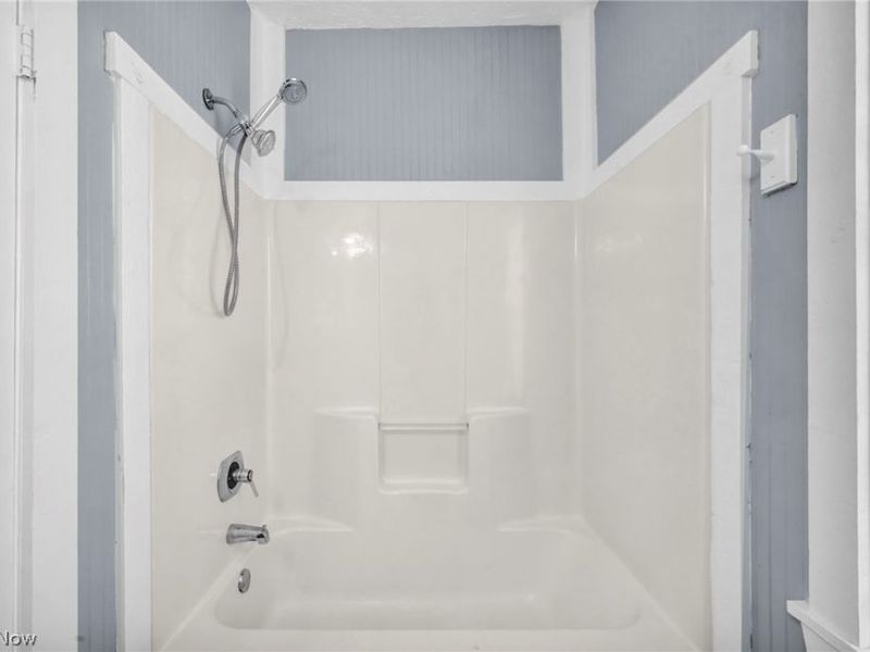 16319-16321 Arcade Avenue , Cleveland, OH 44110 Photo 31