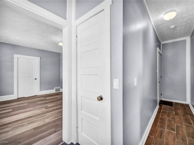 16319-16321 Arcade Avenue , Cleveland, OH 44110 Photo 32