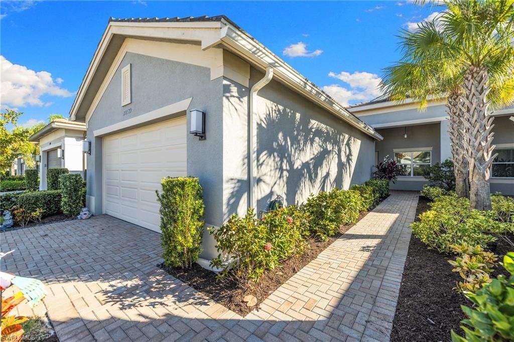 28539 Lobos Cir , Bonita Springs, FL 34135 Photo