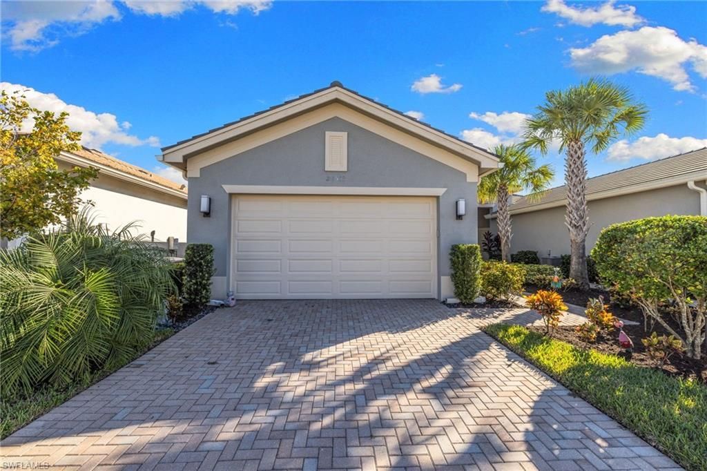28539 Lobos Cir , Bonita Springs, FL 34135 Photo