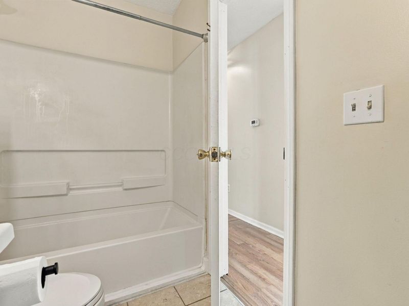 6803 Raybear Drive, Canal Winchester, OH 43110 Photo 13