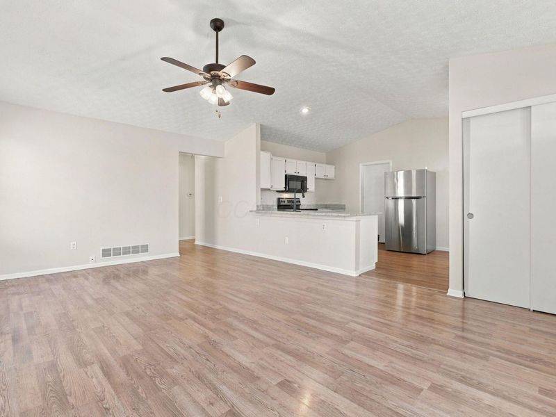6803 Raybear Drive, Canal Winchester, OH 43110 Photo 3