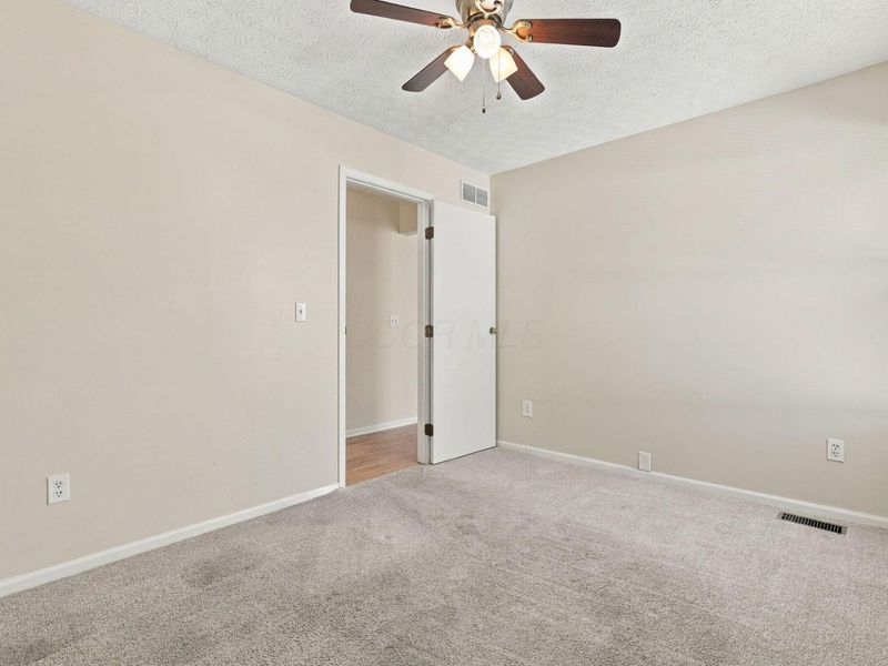 6803 Raybear Drive, Canal Winchester, OH 43110 Photo 8