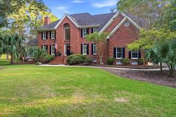 3205 Pignatelli Crescent photo 4