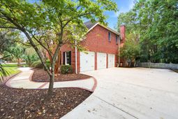 3205 Pignatelli Crescent photo 4
