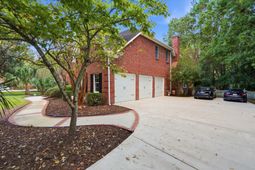 3205 Pignatelli Crescent photo 4