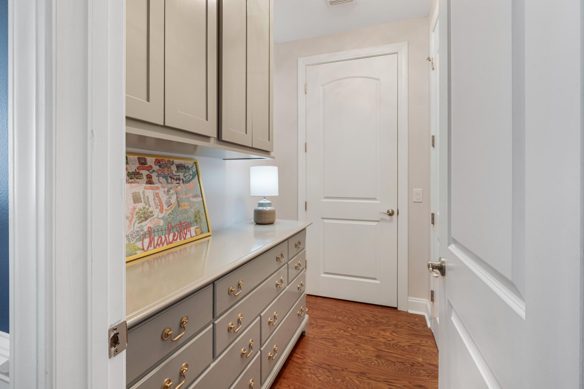 409 Four Seasons Boulevard Photo 11