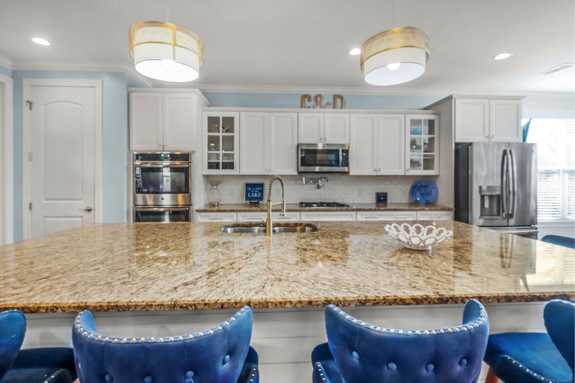 409 Four Seasons Boulevard Photo 20