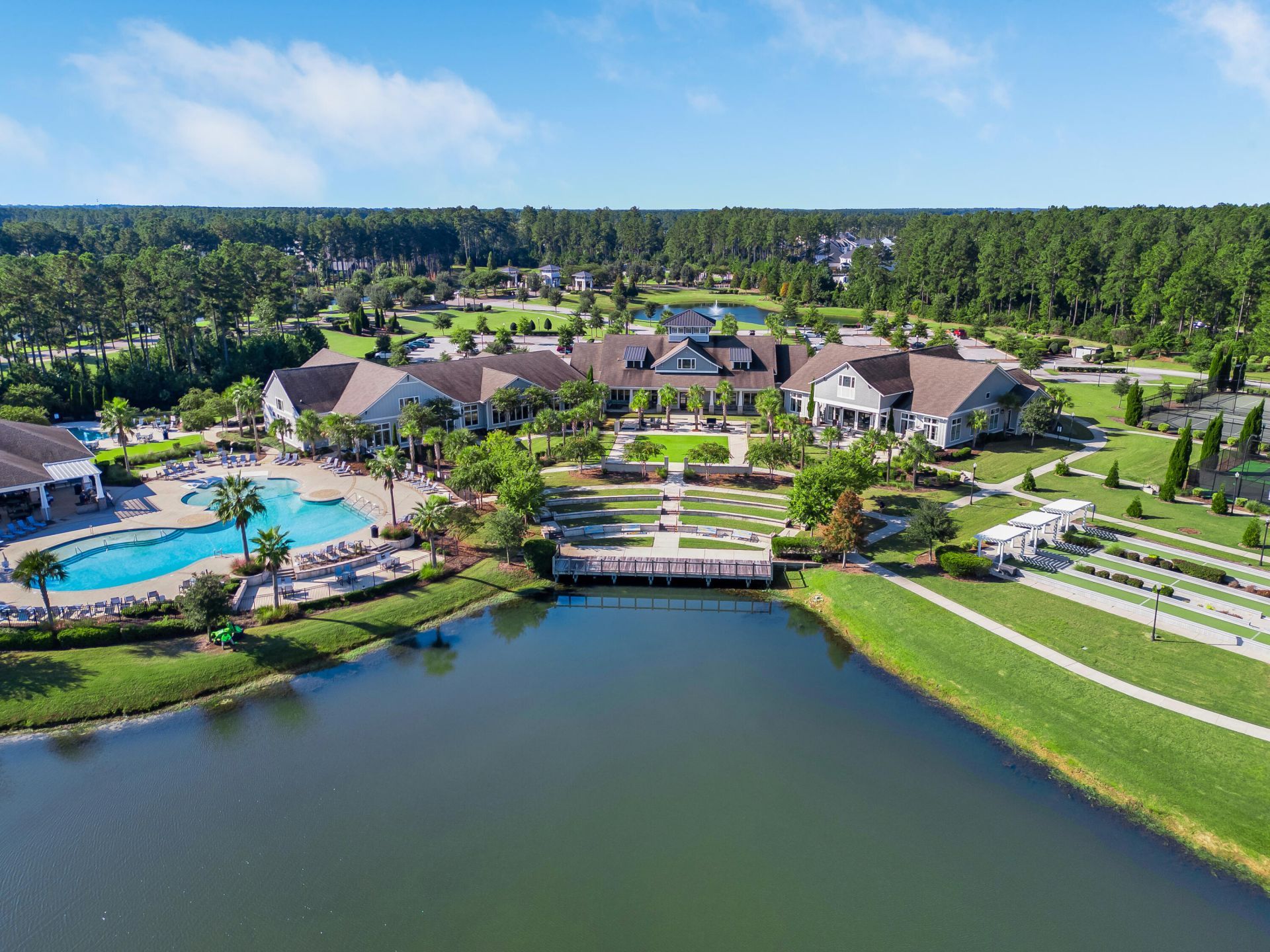 409 Four Seasons Boulevard Photo 41