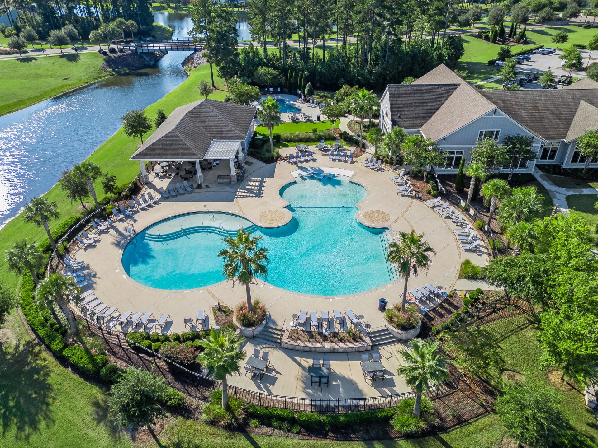 409 Four Seasons Boulevard Photo 44