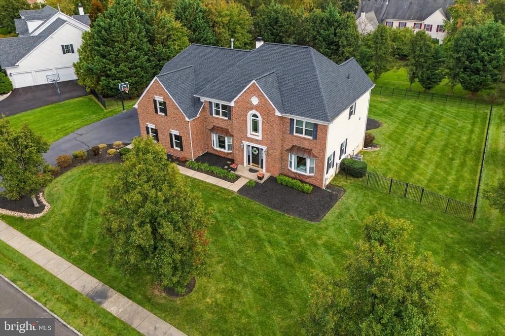 100 BAILEY DRIVE, NORTH WALES, PA 19454