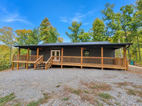 1210 Emerald Waters Dr , Newport, TN 37821