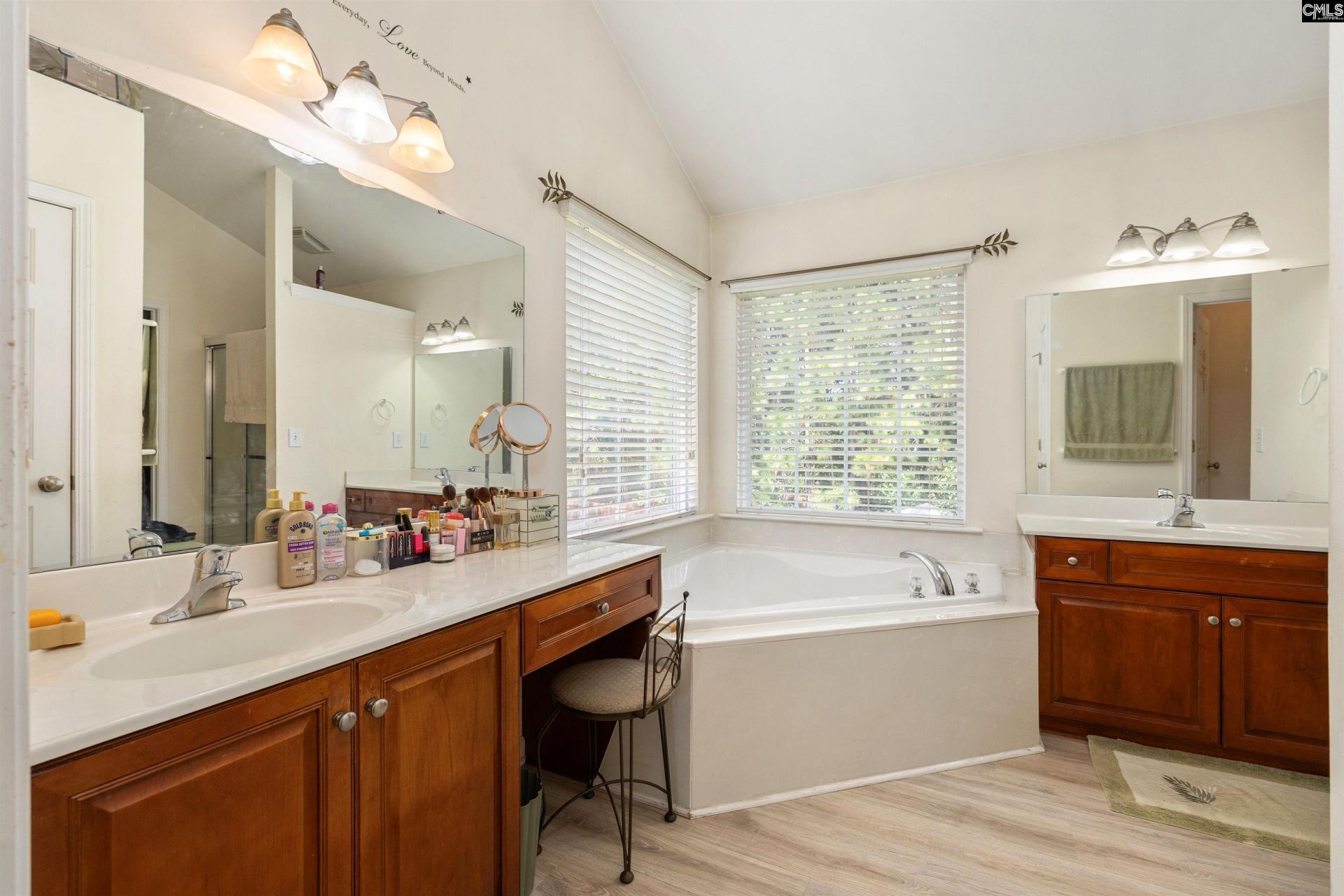 700 Batty Way  Photo 24